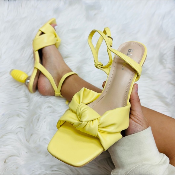 Pastel Yellow knot heel - Picture 1 of 7